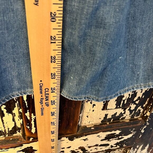 Women’s Levi’s Distressed Orange Tab Snap Button Down denim Shirt. Size Small. - Picture 11 of 12